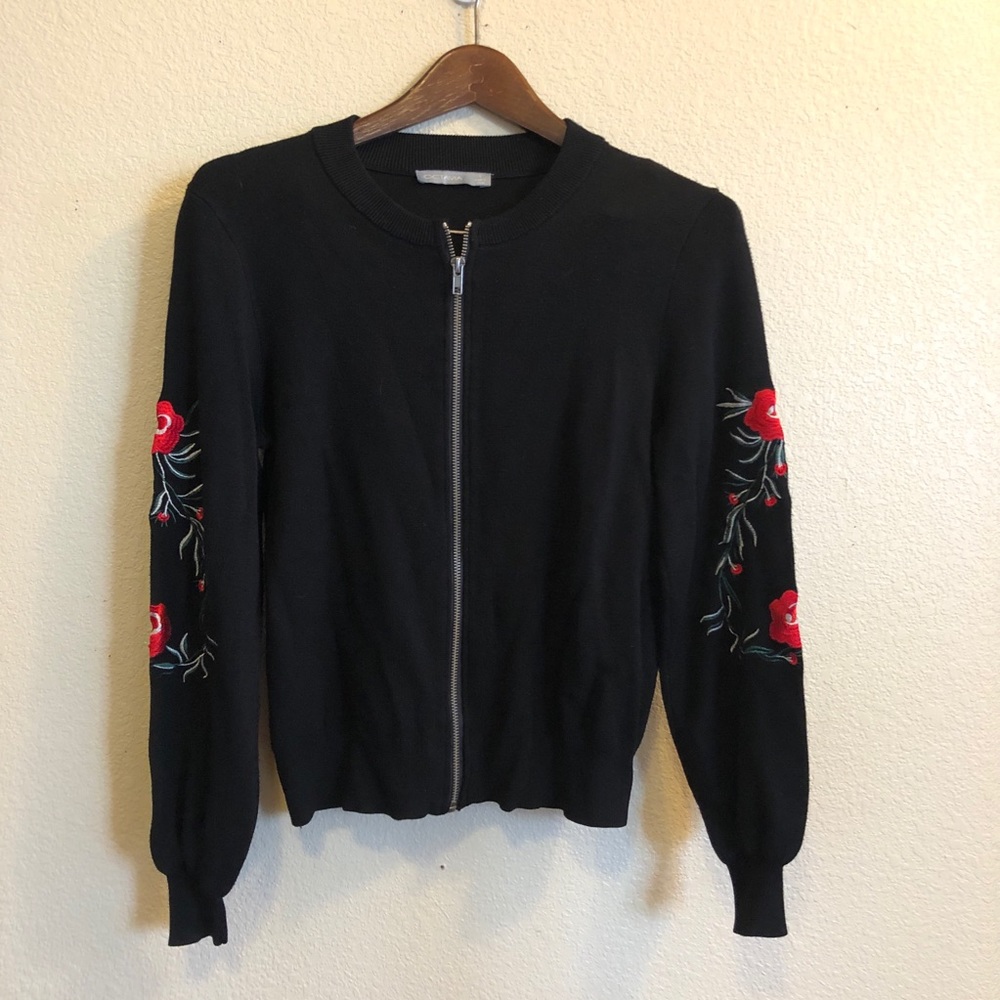 Octavia || Embroidered Zipper Sweater